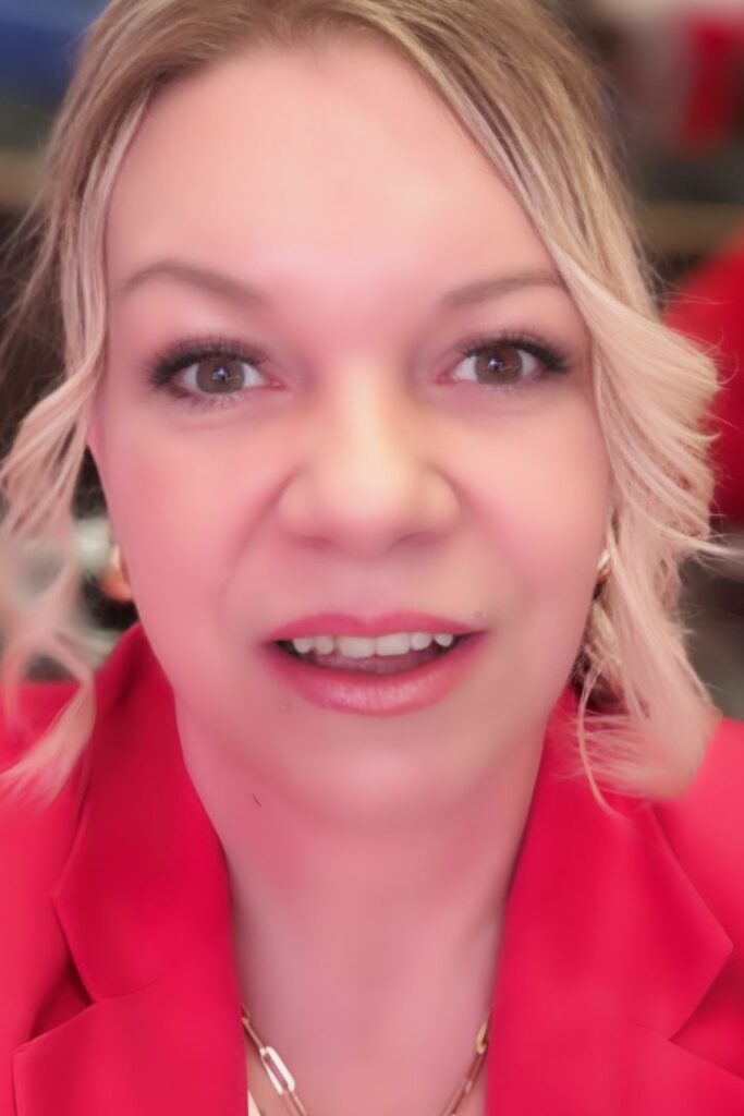 Ramona Keller im Portrait - Sie bietet medizinische Fußpflege in Henfenfeld an.